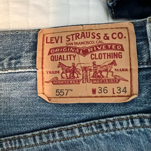 Levi’s relaxed boot leg 557 men’s jeans - Picture 7 of 11